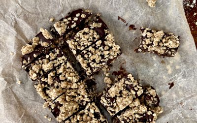 Crum­ble Bars